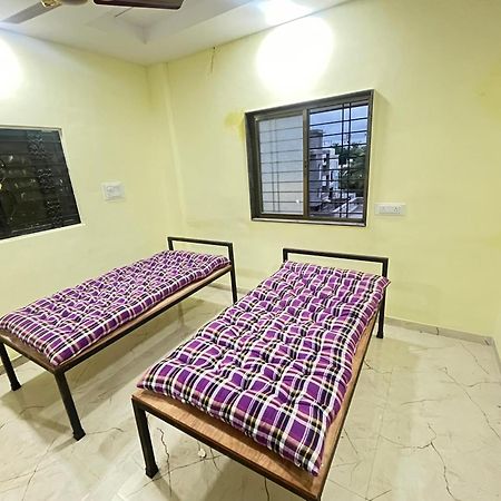 Shree Swami Samarth Pg Rooms For Boys Solapur Exterior foto